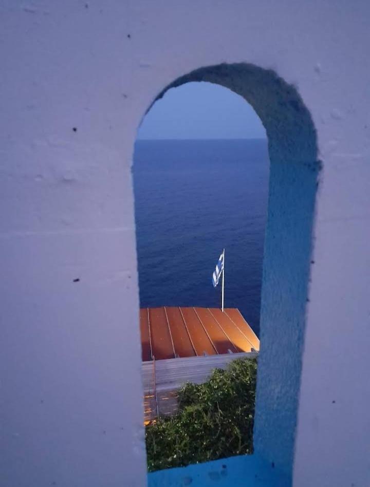 Aparthotel Delfini Akhladherí Esterno foto