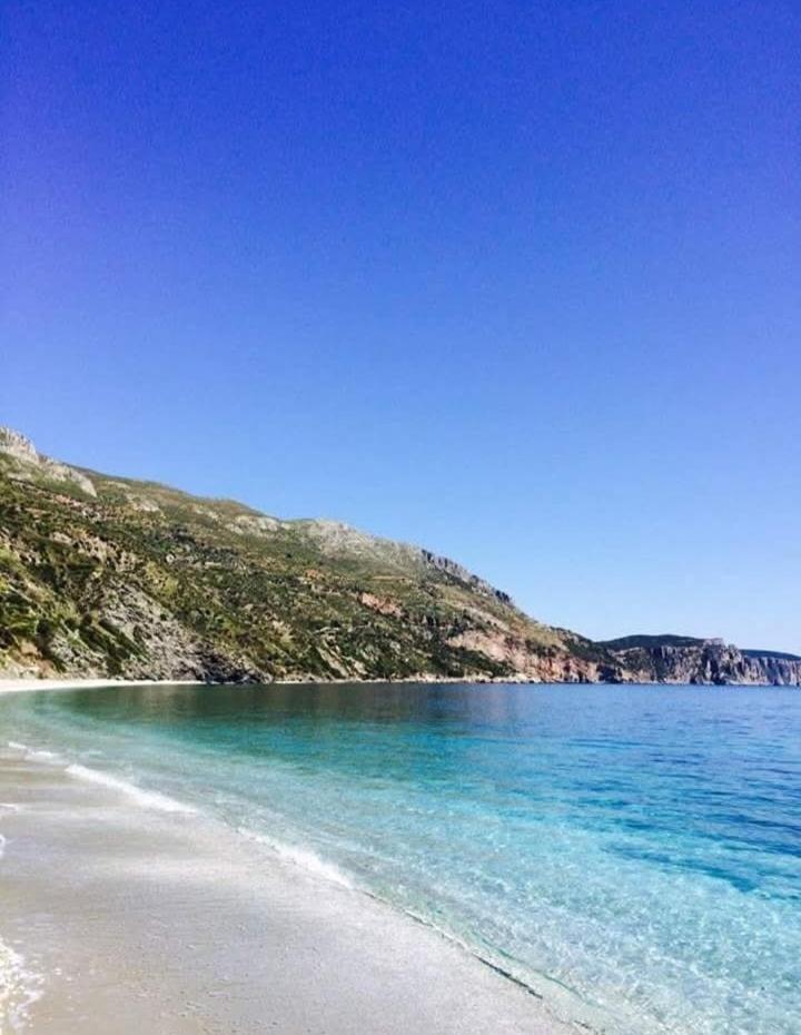 Aparthotel Delfini Akhladherí Esterno foto