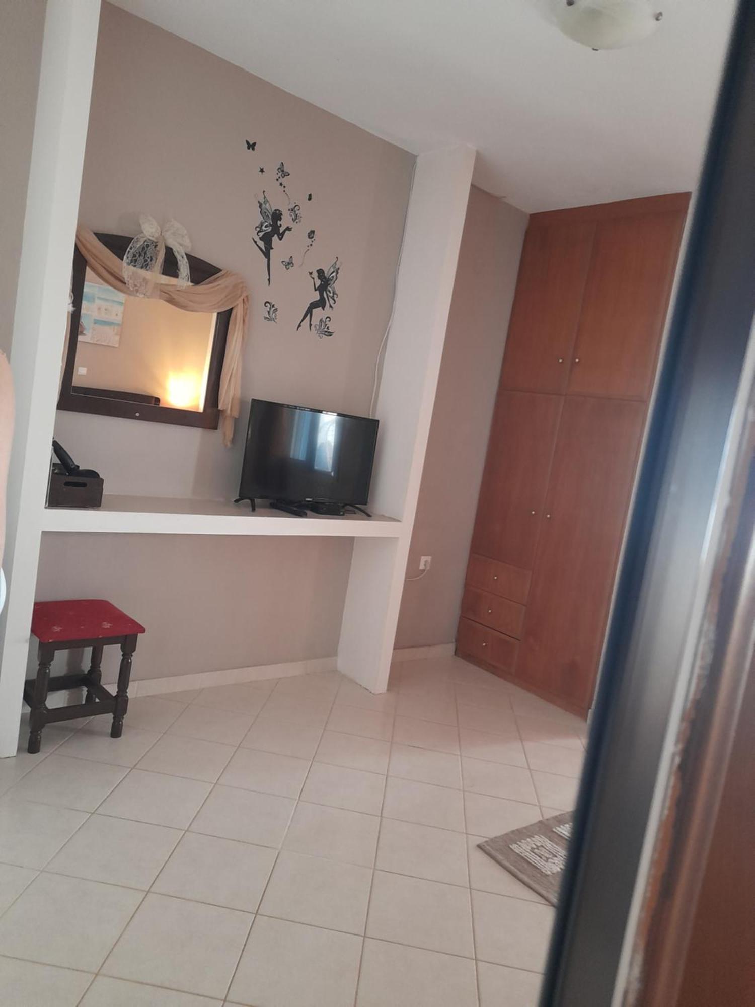 Aparthotel Delfini Akhladherí Esterno foto