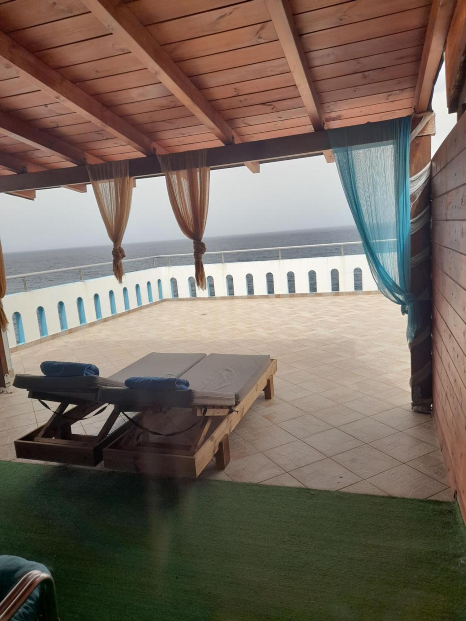 Aparthotel Delfini Akhladherí Esterno foto