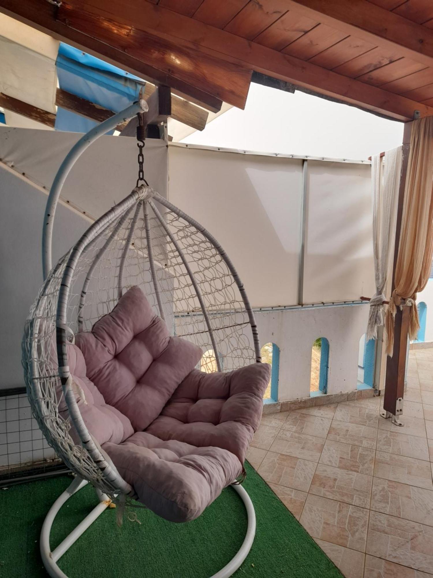 Aparthotel Delfini Akhladherí Esterno foto