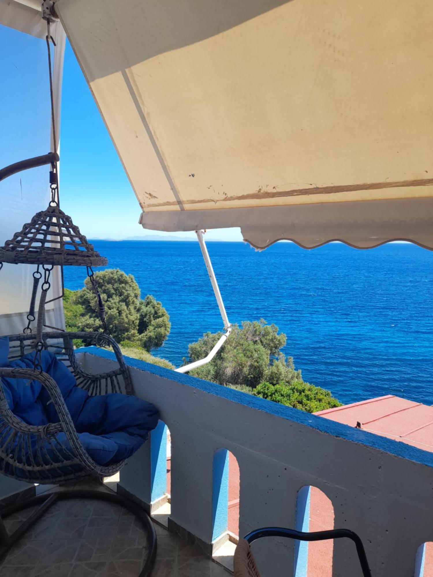 Aparthotel Delfini Akhladherí Esterno foto